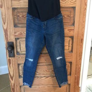 Distressed Maternity Skinny Jeans